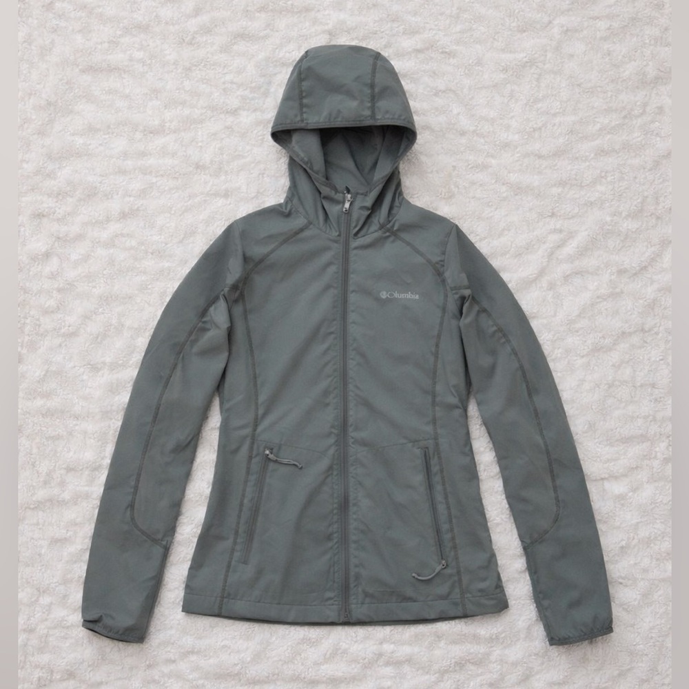 Columbia Women’s Small Lightweight Hooded Jacket | Grey